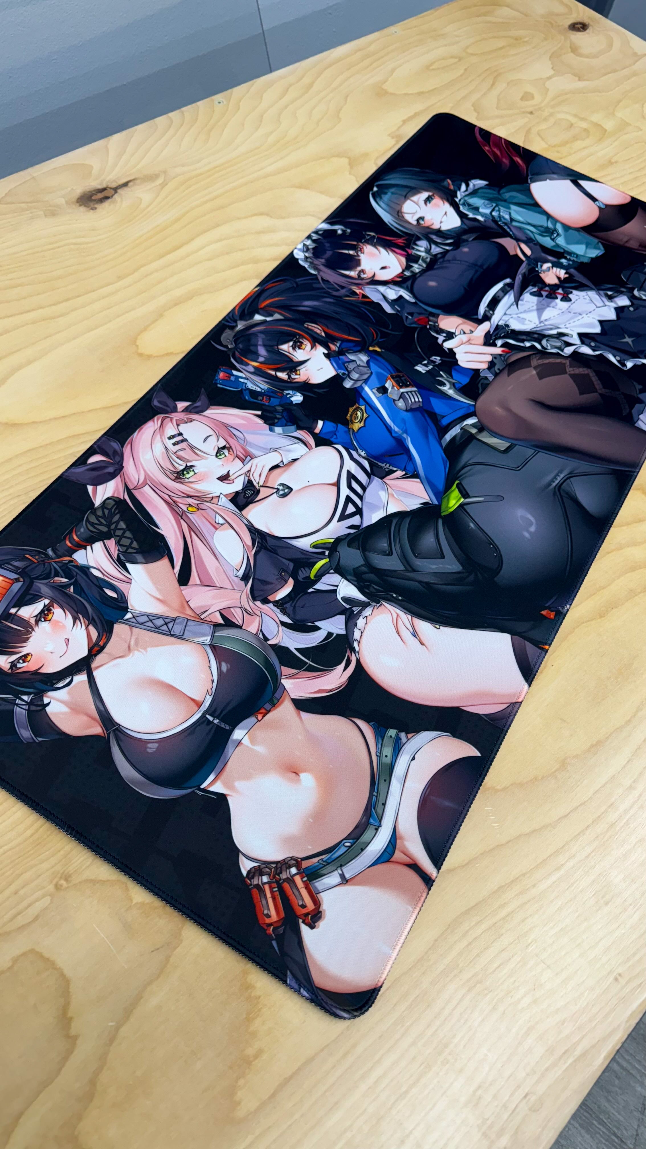 ZZZ WAIFUS DESK MATS V2