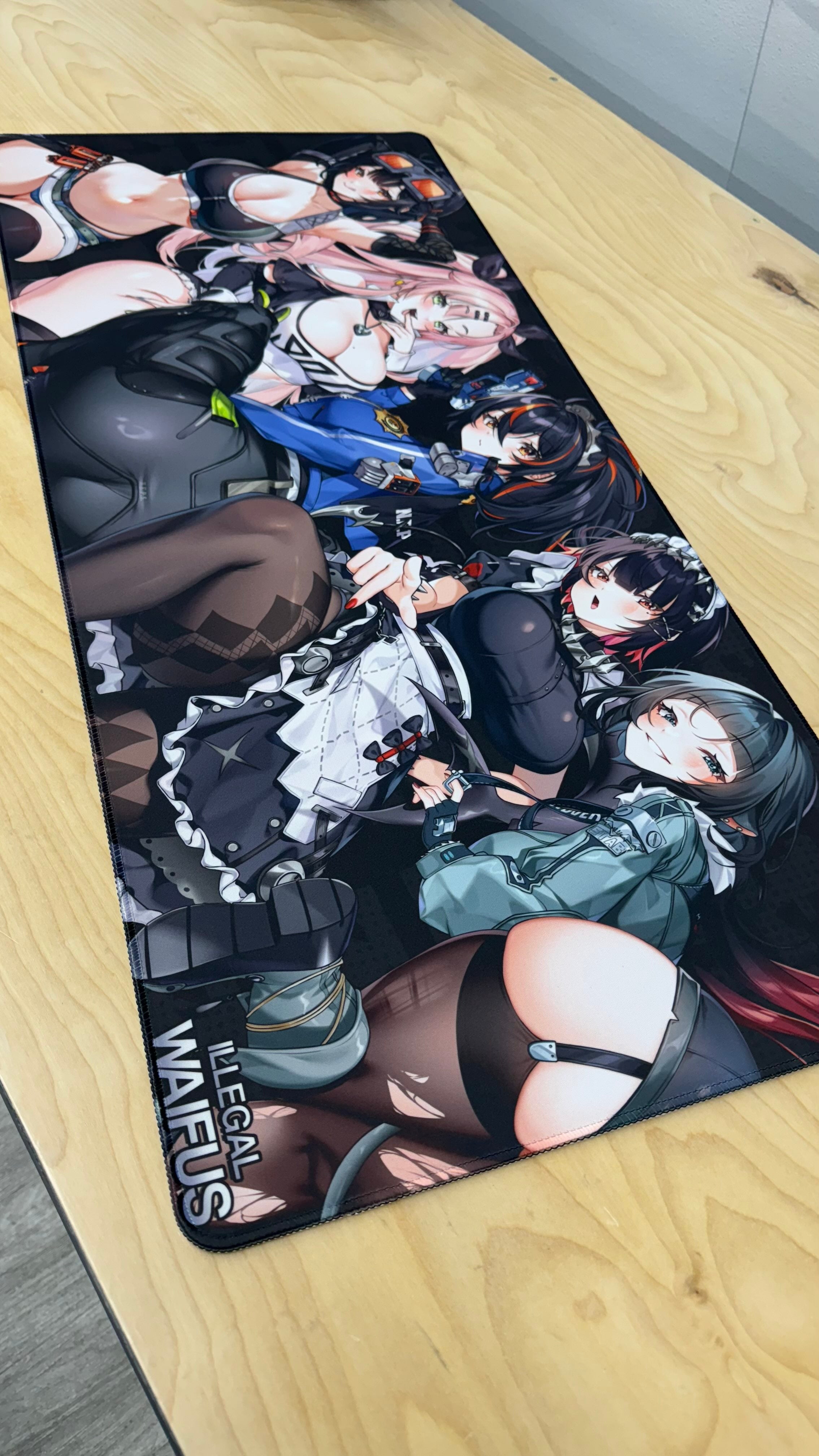 ZZZ WAIFUS DESK MATS V2